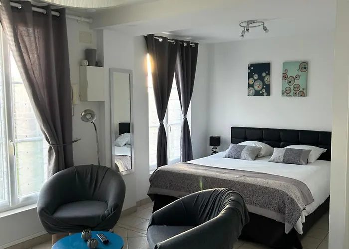 Holiday home Le Clos Saint Martin